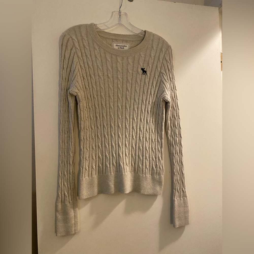Abercrombie & Fitch Cable Knit Sweater